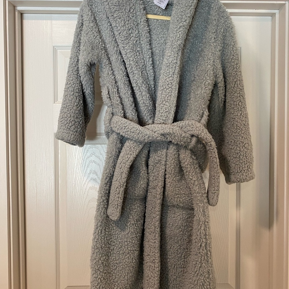 Pottery Barn Teen Soft Gray Sherpa Robe